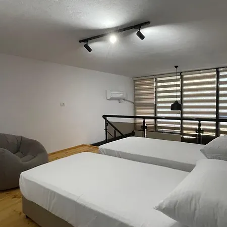 D&E Apartaments Tirana Exterior photo